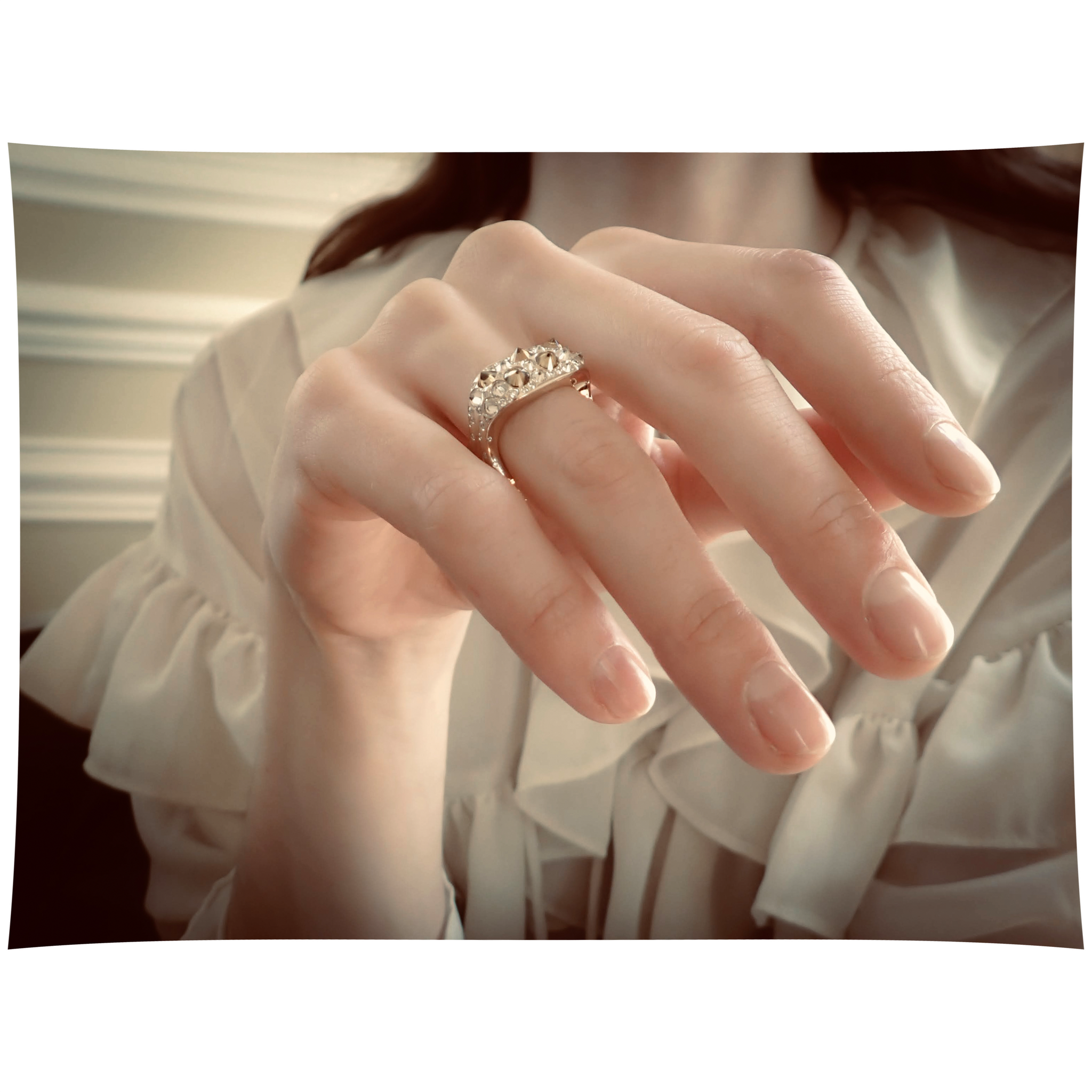 Maar Spiked Ring