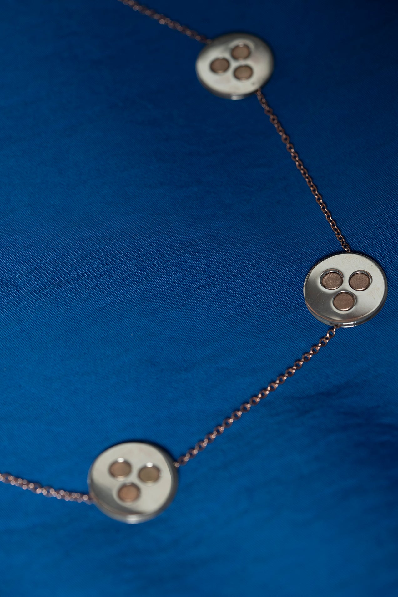 Equilibrium Necklace