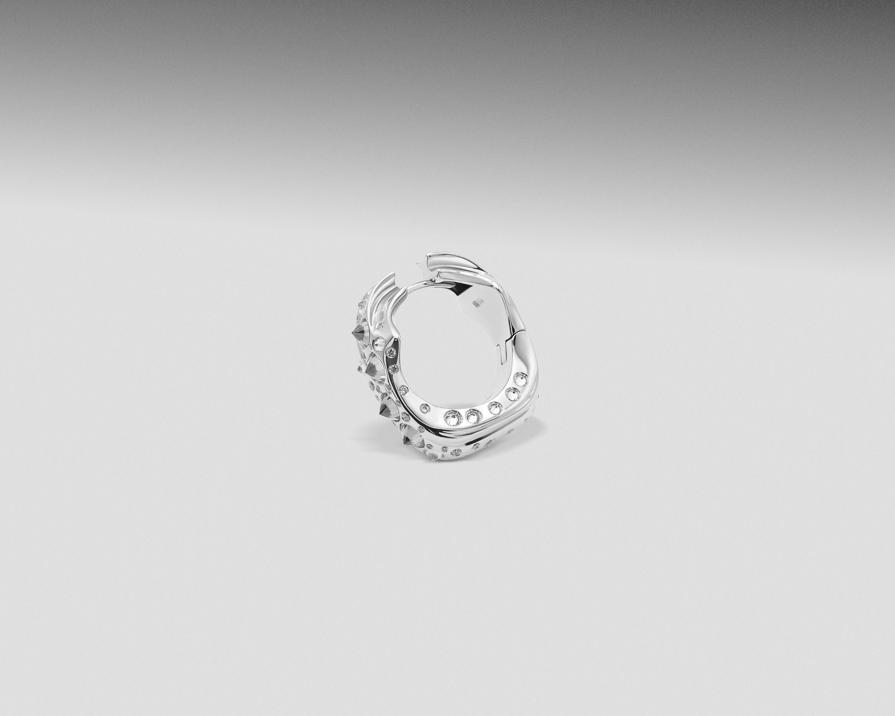 Tephra earring with sculptural diamond pavé